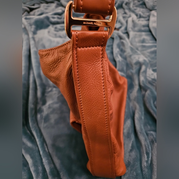 Michael Kors Leather Purse - Picture 4 of 8